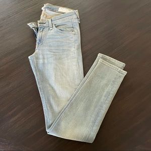 RAG & BONE Light Wash Cropped Jeans | Size 25